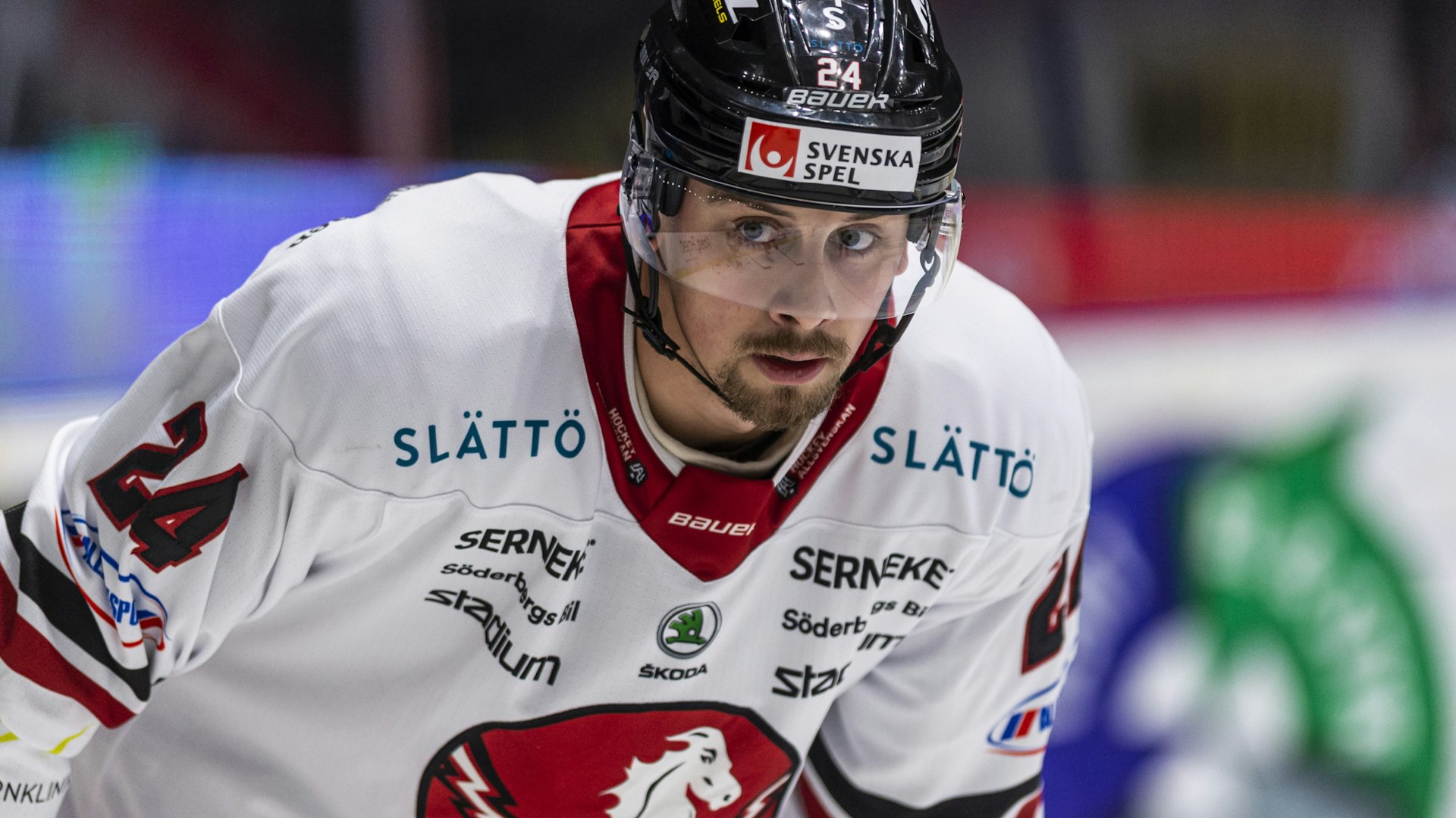 Stockholm, SVERIGE - 26 JANUARI 2022: Vita Hästen 24 Hampus Olsson under matchen i HockeyAllsvenskan mellan AIK och Vita Hästen på Hovet den 26 januari i Stockholm ( Foto: Johan Dali/Johanfotograf ) {nI}-
Nyckelord Keywords: sport, ishockey, HockeyAllsvenskan, AIK, Vita Hästen, *** BETALBILD ***