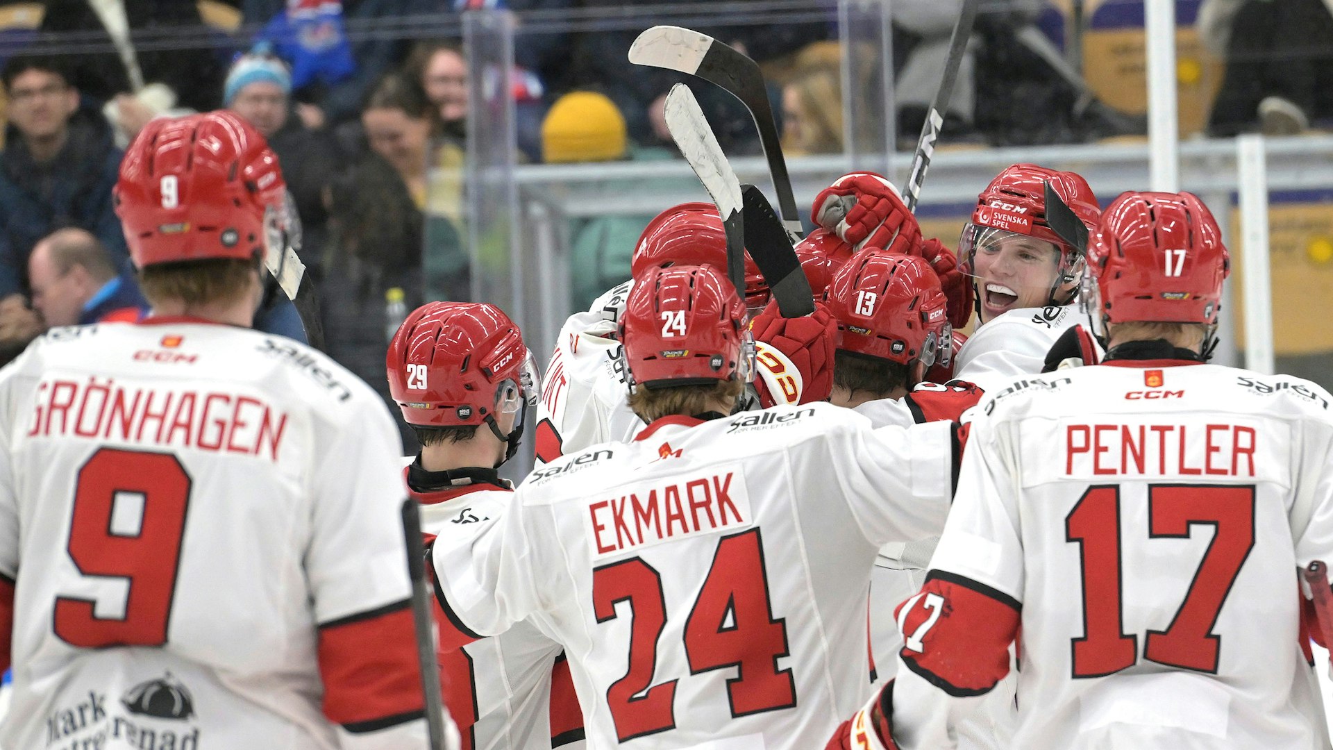Oskarshamn, SVERIGE - 29 DECEMBER 2024 : VInstjubel, efter matchen i HockeyAllsvenskan mellan Oskarshamn och Almtuna på BE-GE Hockeycenter den 29 DECEMBER i Oskarshamn
( Foto: Ilkka Ranta/ IR-FOTO )
Nyckelord Keywords: Ishockey, HockeyAllsvenskan, Oskarshamn, Almtuna, ***Betalbild***