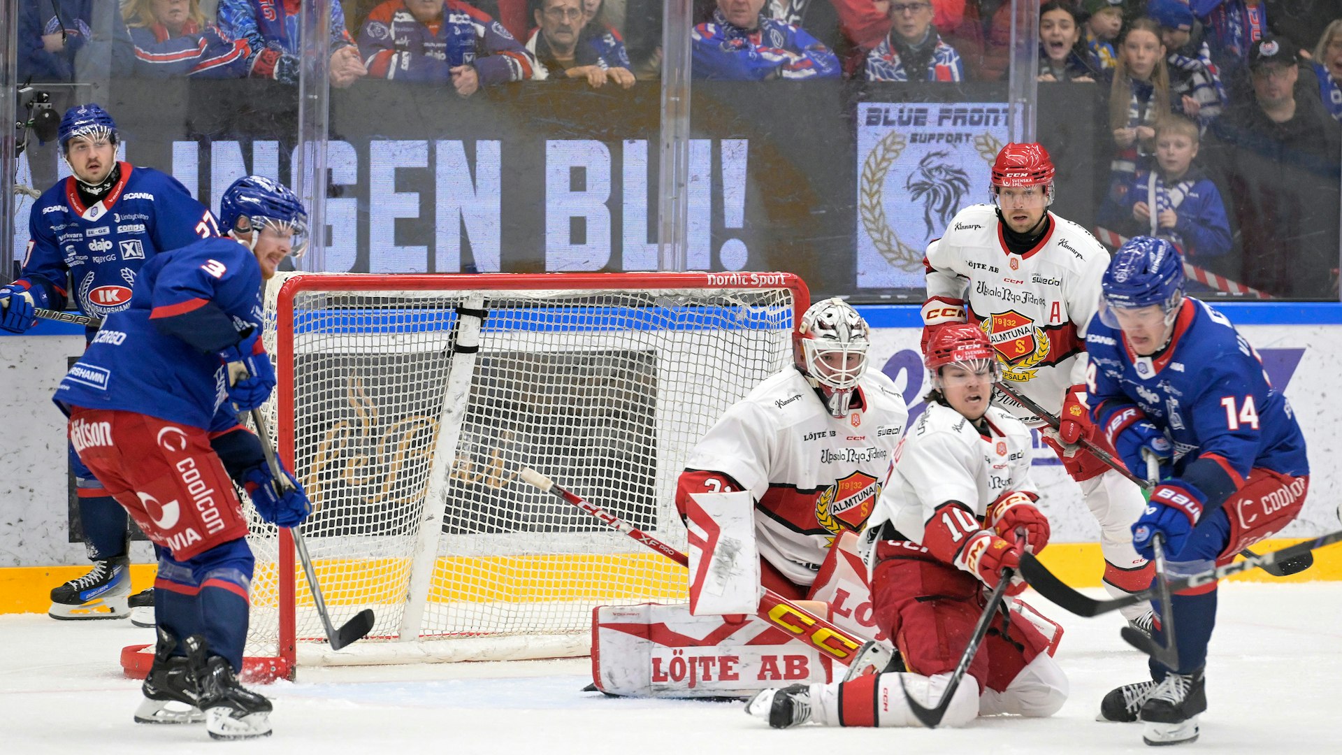 Oskarshamn, SVERIGE - 29 DECEMBER 2024 :Hemmapress, under matchen i HockeyAllsvenskan mellan Oskarshamn och Almtuna på BE-GE Hockeycenter den 29 DECEMBER i Oskarshamn
( Foto: Ilkka Ranta/ IR-FOTO )
Nyckelord Keywords: Ishockey, HockeyAllsvenskan, Oskarshamn, Almtuna, ***Betalbild***
