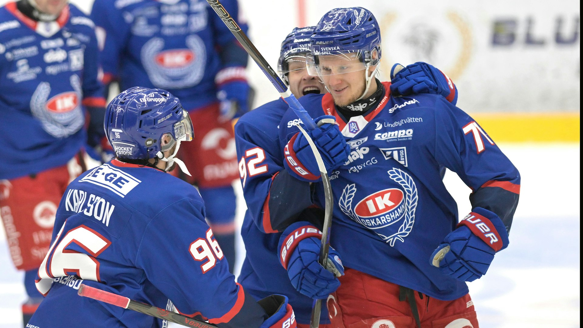Oskarshamn, SVERIGE - 8 DECEMBER 2024 : måljubel, Oskarshamn 71 Filip Svenningsson satte dit tvåan under matchen i HockeyAllsvenskan mellan Oskarshamn och Mora på BE-GE Hockeycenter den 8 DECEMBER i Oskarshamn
( Foto: Ilkka Ranta/ IR-FOTO )
Nyckelord Keywords: Ishockey, HockeyAllsvenskan, Oskarshamn, Mora, ***Betalbild***