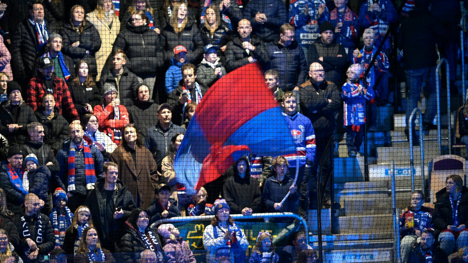 Oskarshamn, SVERIGE - 29 DECEMBER 2024 : Publik, under matchen i HockeyAllsvenskan mellan Oskarshamn och Almtuna på BE-GE Hockeycenter den 29 DECEMBER i Oskarshamn
( Foto: Ilkka Ranta/ IR-FOTO )
Nyckelord Keywords: Ishockey, HockeyAllsvenskan, Oskarshamn, Almtuna, ***Betalbild***