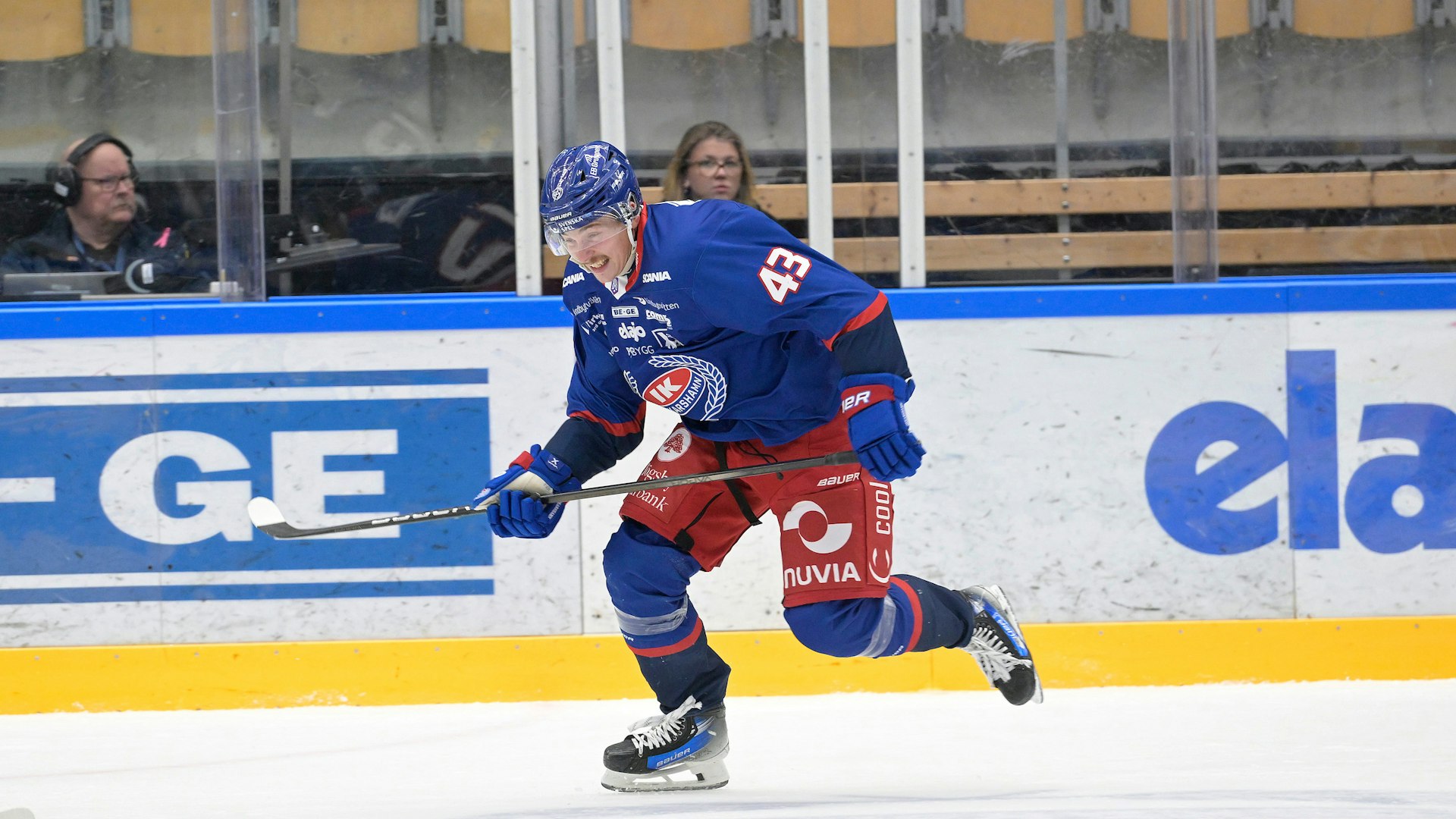 Oskarshamn, SVERIGE - 10 JANUARI 2025 : Oskarshamn 43 Soren Dietz-Larsen under matchen i HockeyAllsvenskan mellan Oskarshamn och Västerås på BE-GE Hockeycenter den 10 JANUARI i Oskarshamn
( Foto: Ilkka Ranta/ IR-FOTO )
Nyckelord Keywords: Ishockey, HockeyAllsvenskan, Oskarshamn, Västerås, ***Betalbild***
