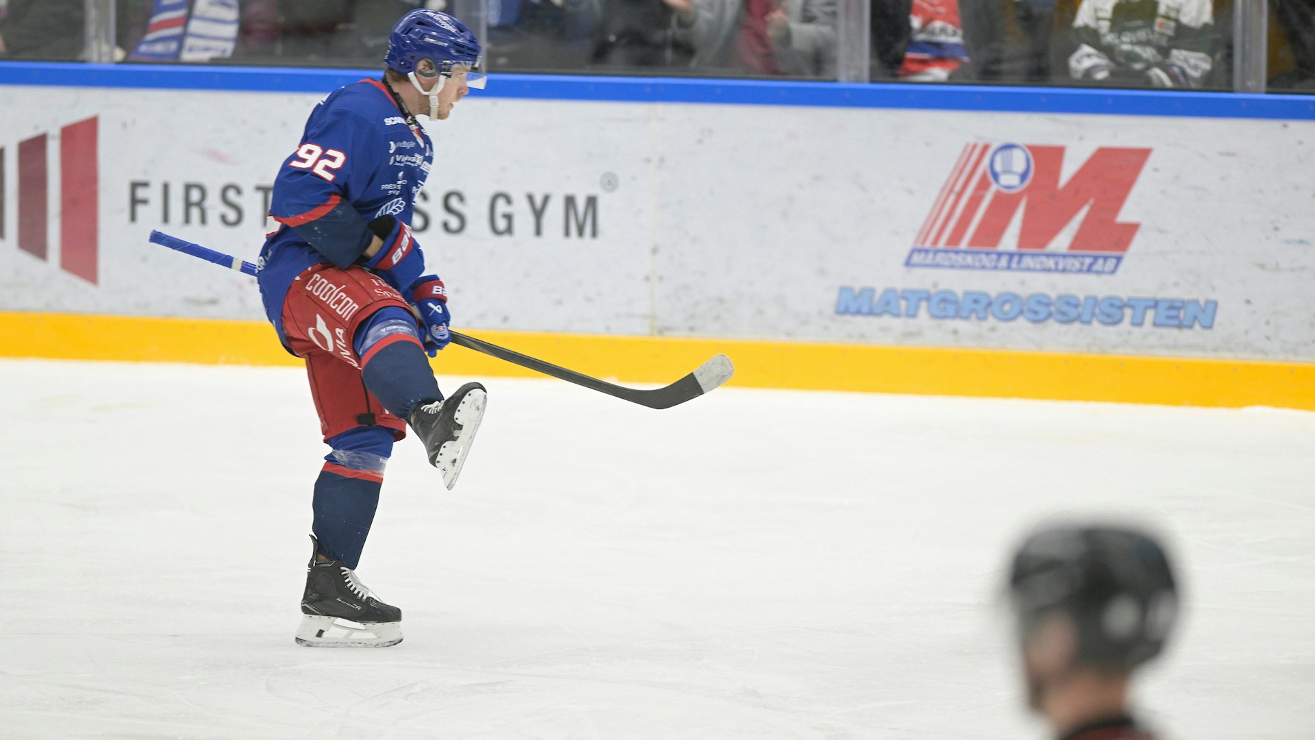 Oskarshamn, SVERIGE - 19 FEBRUARI 2025 : Kvitterat, 1-1 av Oskarshamn 92 Zion Nybeck under matchen i HockeyAllsvenskan mellan Oskarshamn och Tingsryd på BE-GE Hockeycenter den 19 FEBRUARI i Oskarshamn
( Foto: Ilkka Ranta/ IR-FOTO )
Nyckelord Keywords: Ishockey, HockeyAllsvenskan, Oskarshamn, Tingsryd, ***Betalbild***