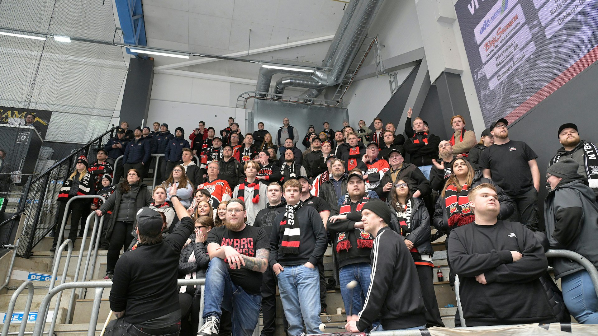 Oskarshamn, SVERIGE - 12 MARS 2025 :Publik, under matchen i Hockeyallsvenskan åttondelsfinal mellan Oskarshamn och Nybro på BE-GE Hockeycenter den 12 MARS i Oskarshamn
( Foto: Ilkka Ranta/ IR-FOTO )
Nyckelord Keywords: Ishockey, Hockeyallsvenskan åttondelsfinal, Oskarshamn, Nybro, ***Betalbild***