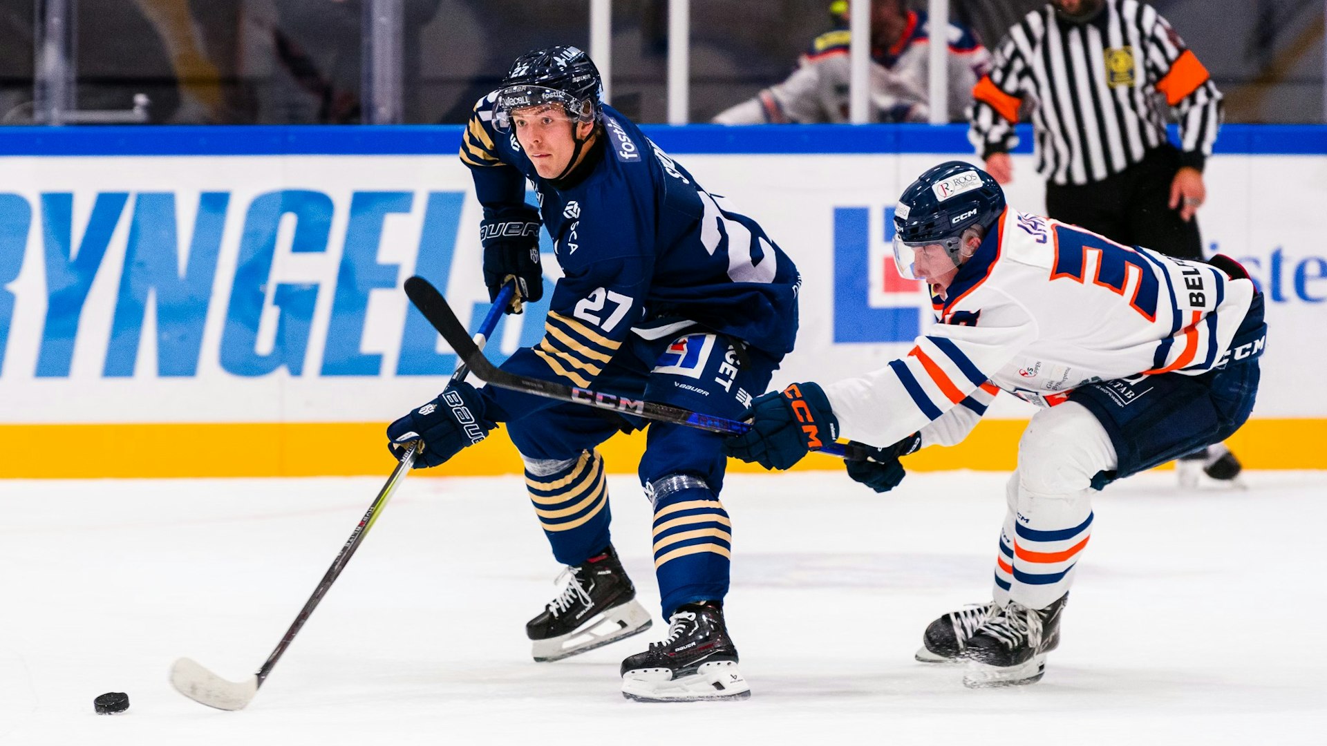 Sundsvall Hockey vann träningsmatchen mot Strömsbro med 6-0.
Målskyttar: Vilgot Lindström x 2, Emil Stadin, Samuel Eklund, Gustaf Marnetoft och Isak Norén.
I målet stoppade Jonathan Reinholdt alla skott.
Foto: Andreas Planck